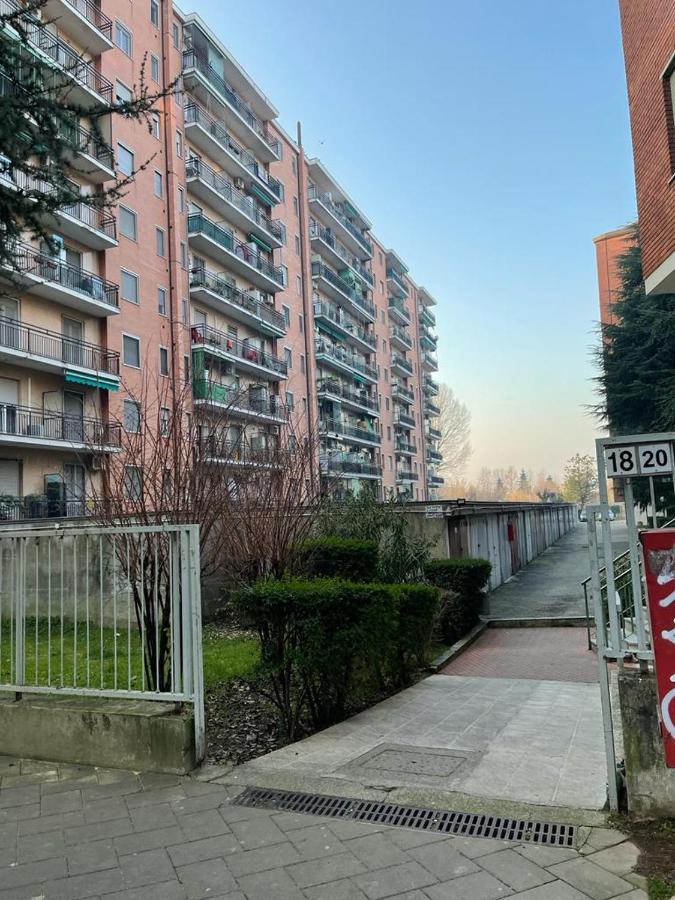 Kibilu - San Donato Vicinanze Irccs Policlinico Apartment Сан Донато Миланезе Екстериор снимка
